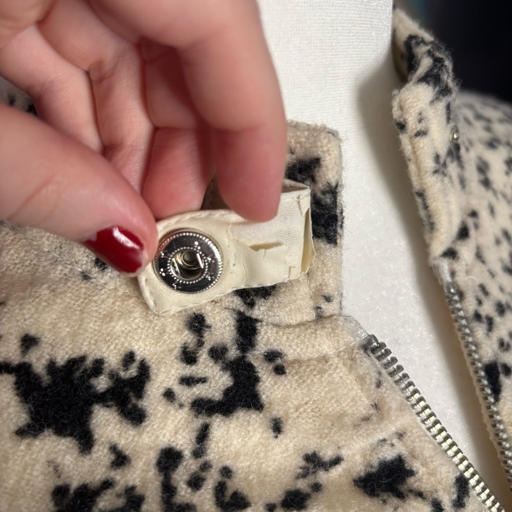 Zoe D 100% Wool Black and Off White Printed Zip-Up Sweater Size Petite Small - Picture 12 of 13